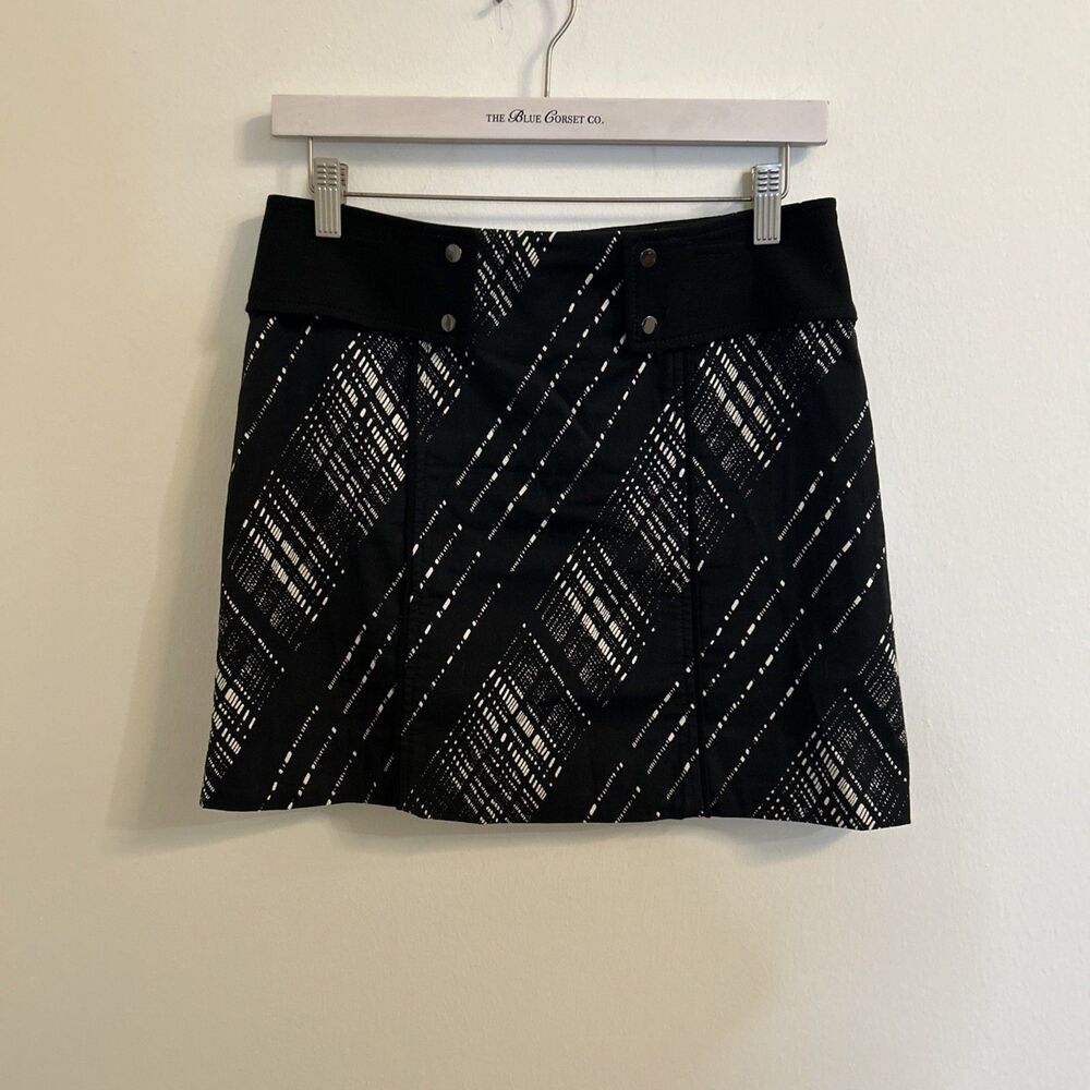 Worth New York Black & White Patterned Skirt Mini Career Designer Size 2